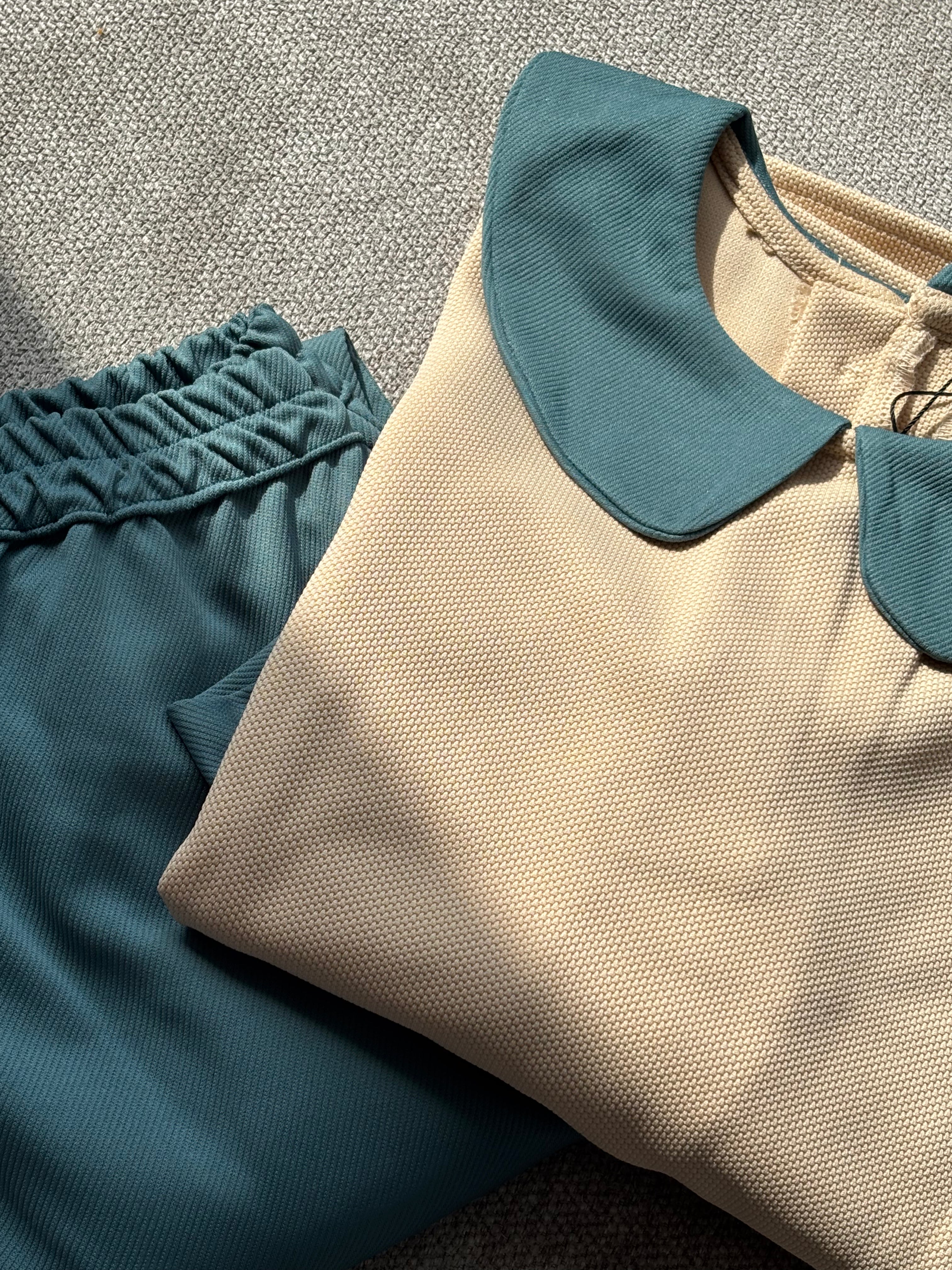 Snug Meadow - Dual Color set