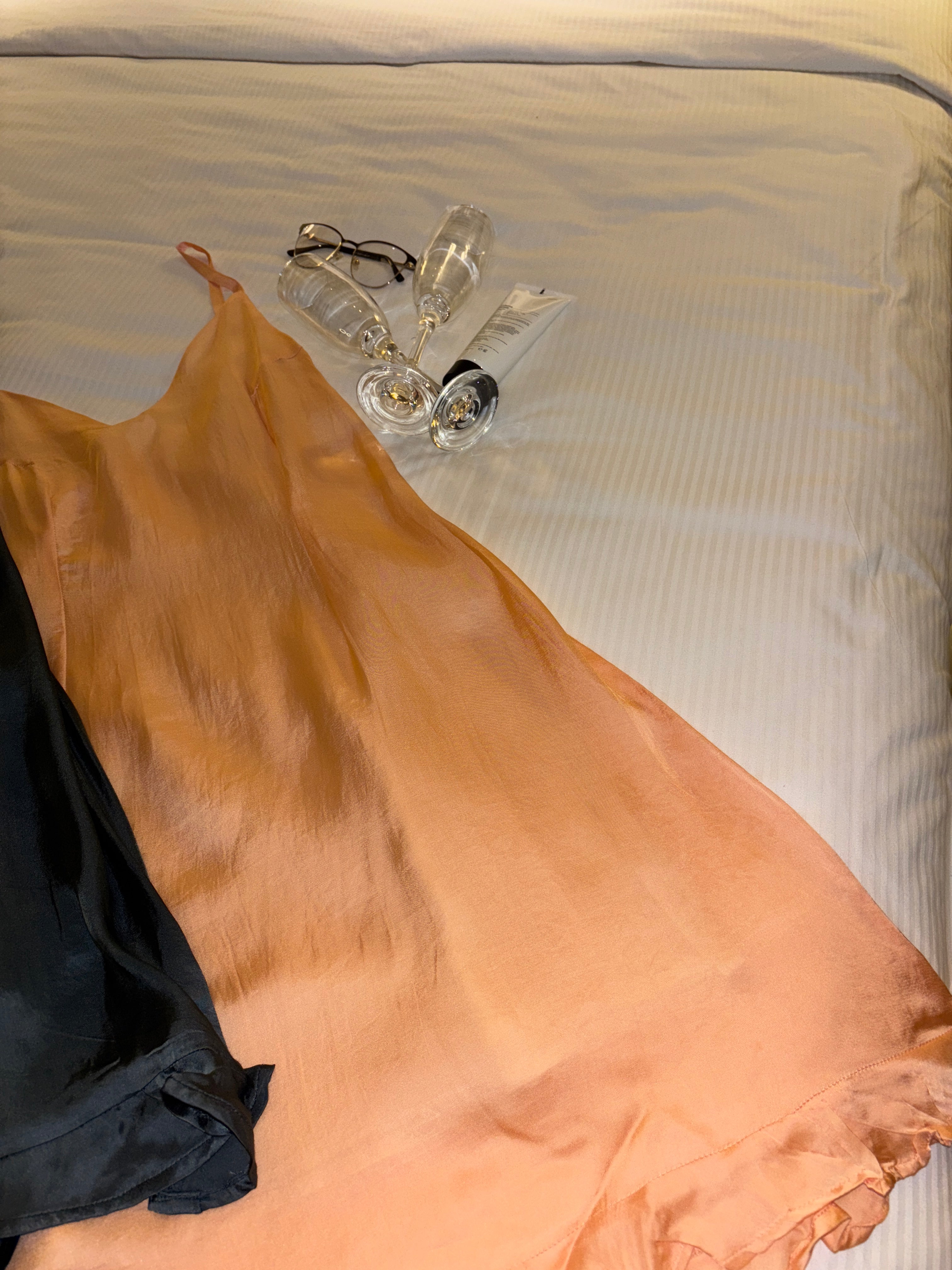 Sugar Ruffle - Knee Dress